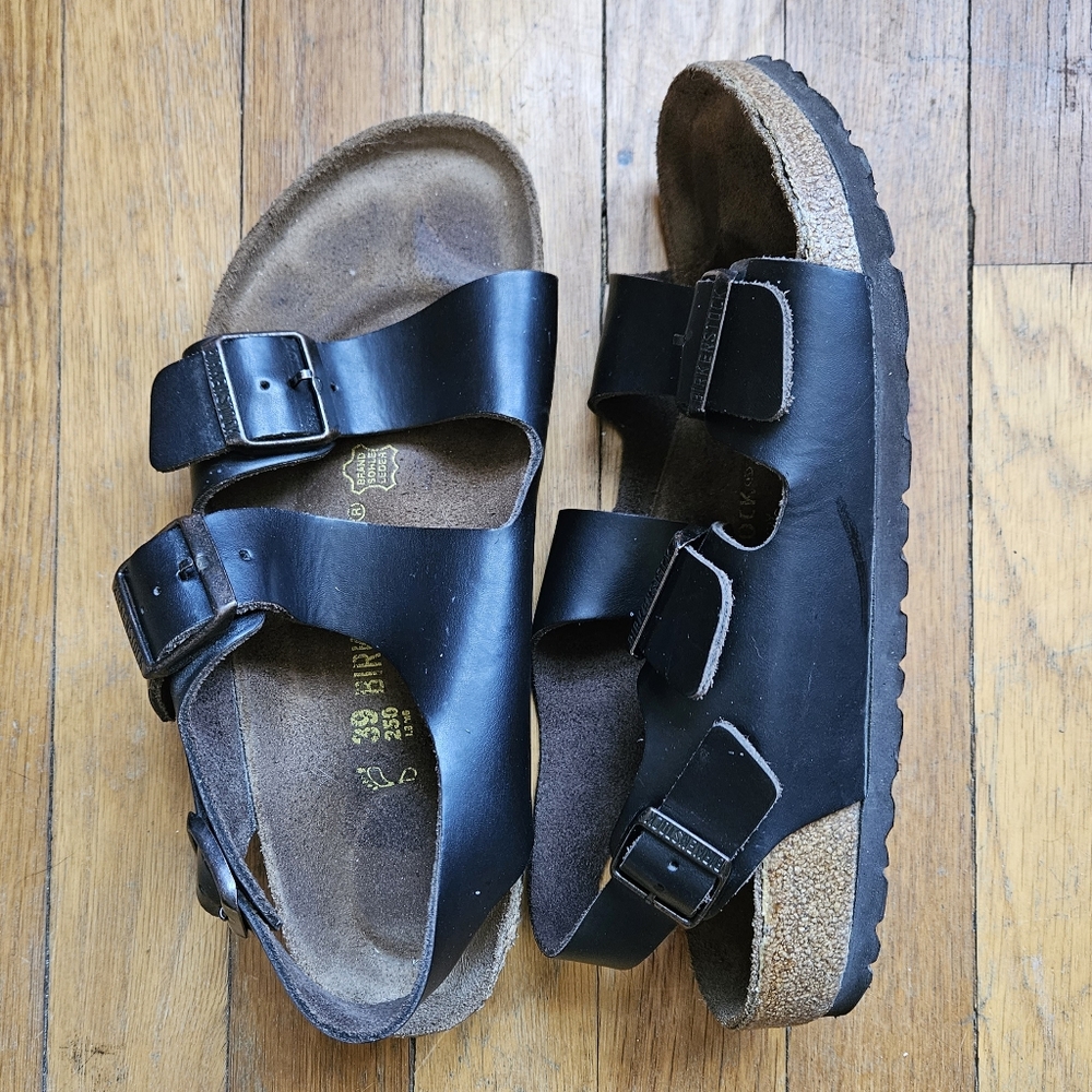 Birkenstock Milano sandal. Size 39.